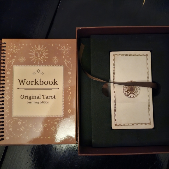 NIB ORIGINAL TAROT CARDS LEARNING EDITION - Picture 3 of 6